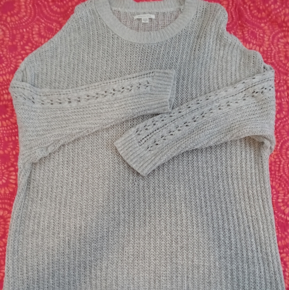 AEO Sweater - Picture 1 of 3